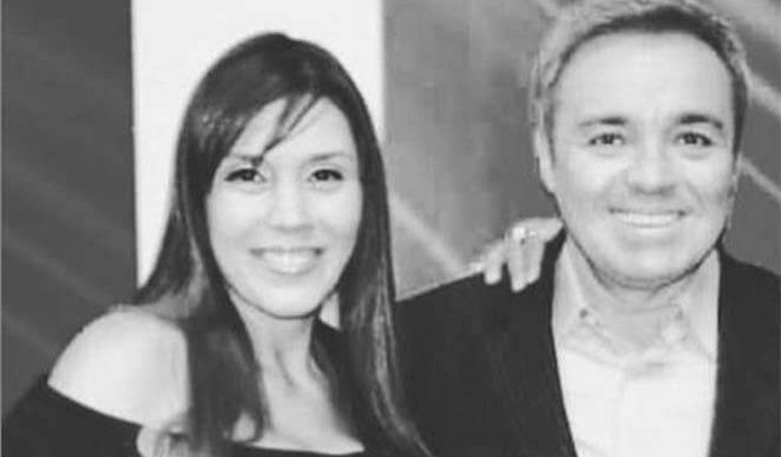 Após morte de Gugu, Simony se afasta das redes sociais