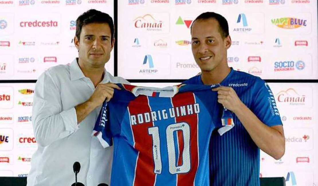 Rodriguinho é apresentado no Bahia: 'Estou ansioso como um garoto de 18 anos'
