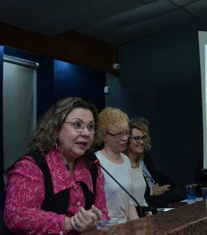 Audiência pública debate política de inclusão e preconceito contra albinos