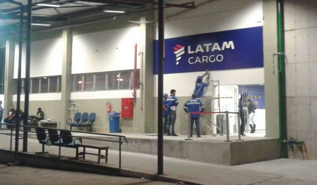 Criminosos roubam terminal de cargas no Aeroporto Galeão no RJ