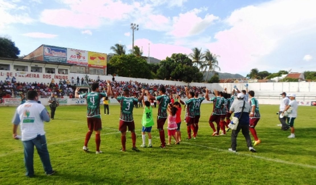 Após derrota humilhante e festinha, diretoria do CSE dispensa seis jogadores