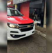 Polícia fecha estabelecimentos em Porto Calvo e retira banhistas em Maragogi