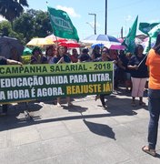 Professores paralisam atividades em São Luís do Quitunde