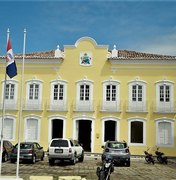 Prefeitura de Penedo realiza entrega de escolas e títulos de moradia à população