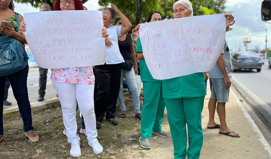 Funcionários de hospital particular de Maceió fazem greve e reivindicam direitos