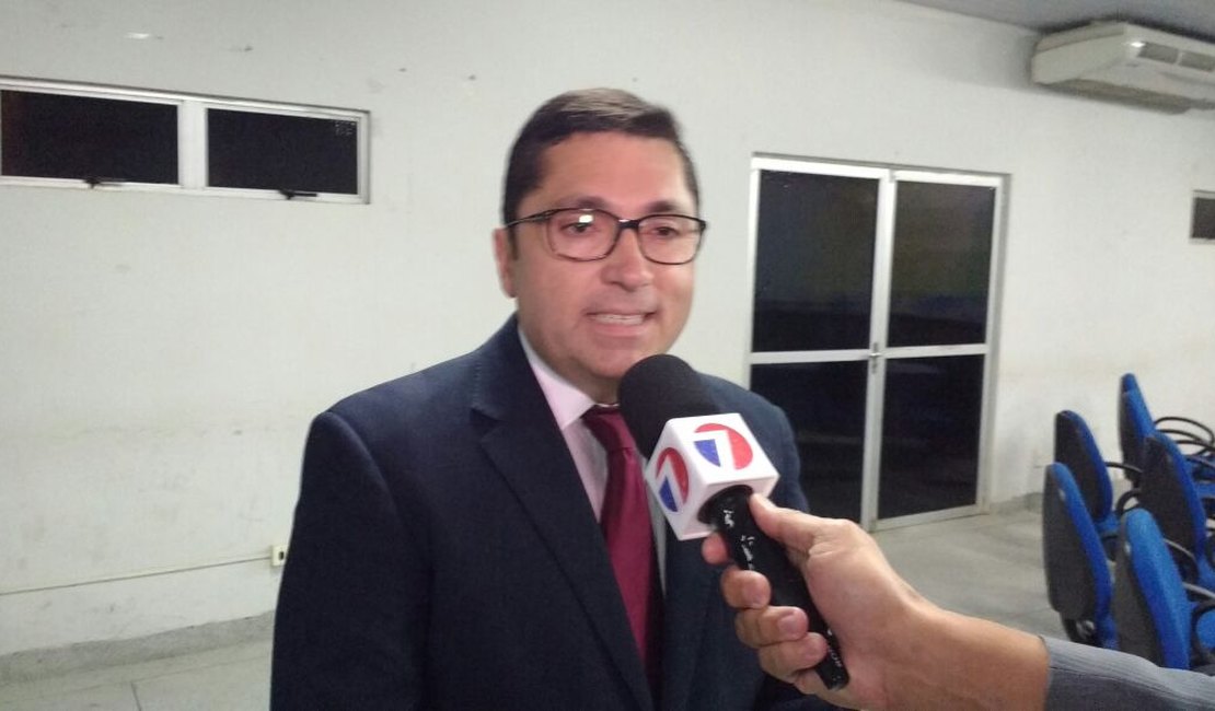 Durante sessão itinerante, vereador cobra reforma de escola na zona rural de Arapiraca 