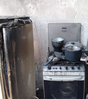 [Vídeo] Família perde tudo durante incêndio em residência em Arapiraca