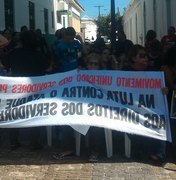 Servidores públicos de Maceió paralisam atividades contra projetos de lei