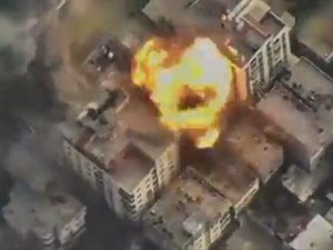 Primeiro-ministro israelense publica vídeo de bombardeios em Gaza: 'Começamos'