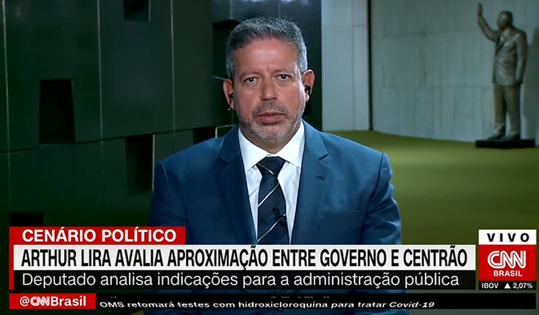 Arthur Lira é chamado de quarto filho de Bolsonaro em Brasília