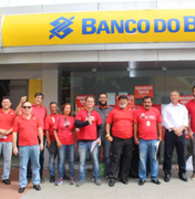 Funcionários do Banco do Brasil paralisam atividades por duas horas