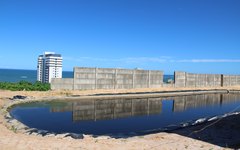Lagoa de chorume na barreira do antigo 'lixão' da capital