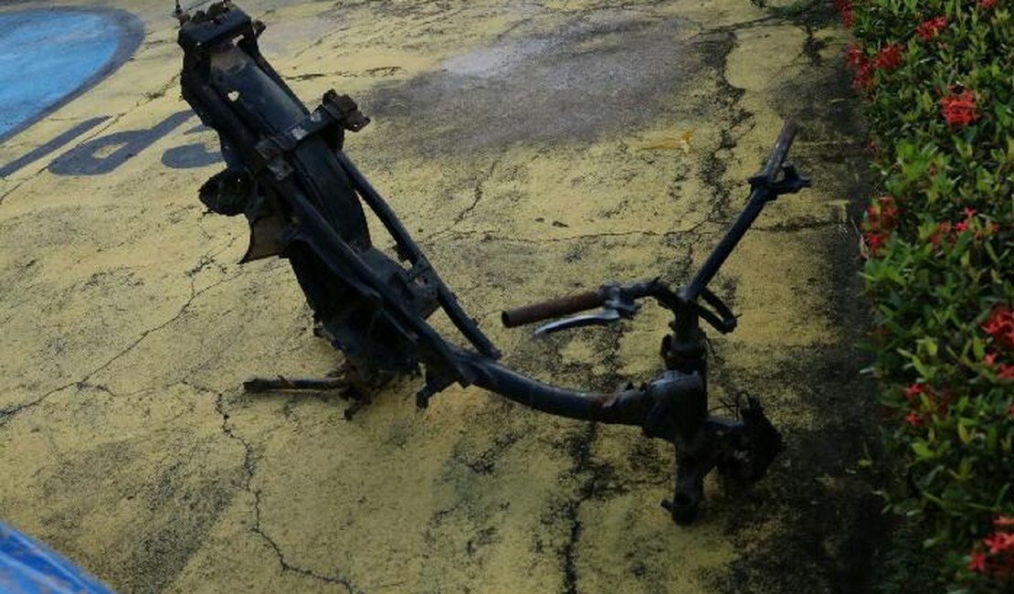 Chassi de moto roubada  é encontrado na entrada de assentamento rural de Craíbas