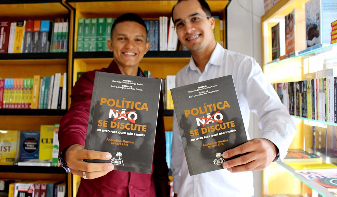 Jovens escritores lançam livro sobre política em São Luís do Quitunde