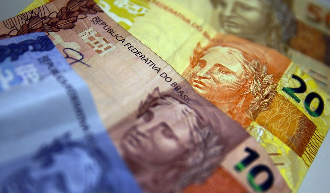 Crédito para folha de pagamento já está disponível nos bancos