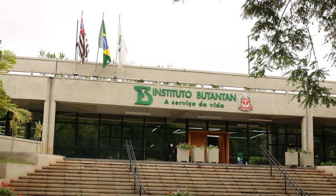 Butantan apresenta novo pedido para vacinar crianças e adolescentes
