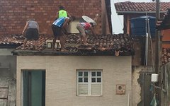 Tornado destrói casas, restaurantes e escolas em São Miguel dos Milagres