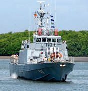 Navio-patrulha da Marinha abre para visitação no Porto de Maceió