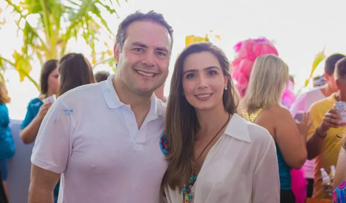Renan Filho deve escolher sua esposa como suplente ao senado, diz colunista