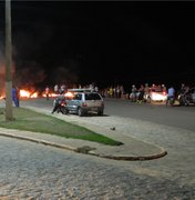 Após acidentes, moradores protestam no trevo do Brisa do Lago