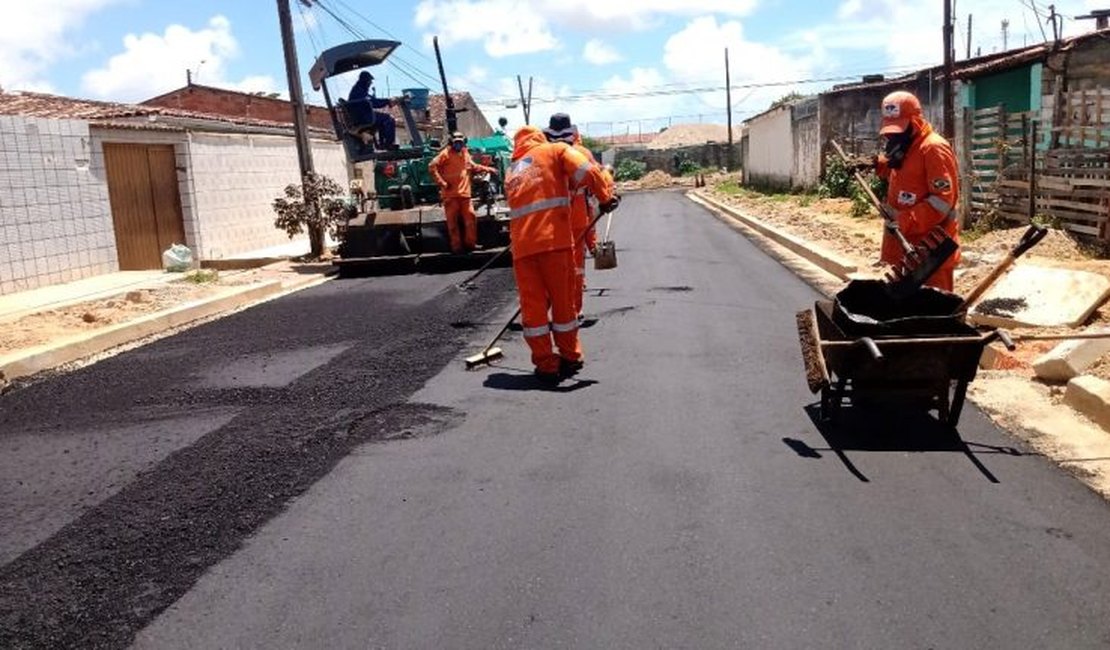 Prefeitura avança com pavimento em ruas da Santa Lúcia nesta quarta-feira (02)