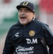 Sangramento no estômago faz Maradona ser internado em Buenos Aires
