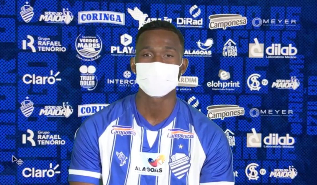 CSA apresenta Igor Fernandes