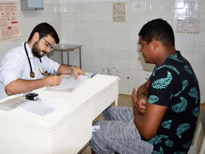 Sesau promove, em Arapiraca, curso de atualização em manejo clínico de arboviroses