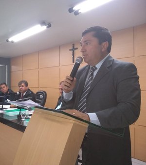 Vereador Rogério Nezinho diz que administração Teófilo chega ao seu final 'no maior marasmo' 