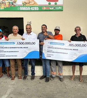 Alfredo Gaspar entrega R$1,5 milhão para obras do cais de contenção do Rio Quebrangulinho