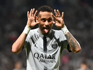 De olho na Copa, Neymar tem início de temporada com números animadores