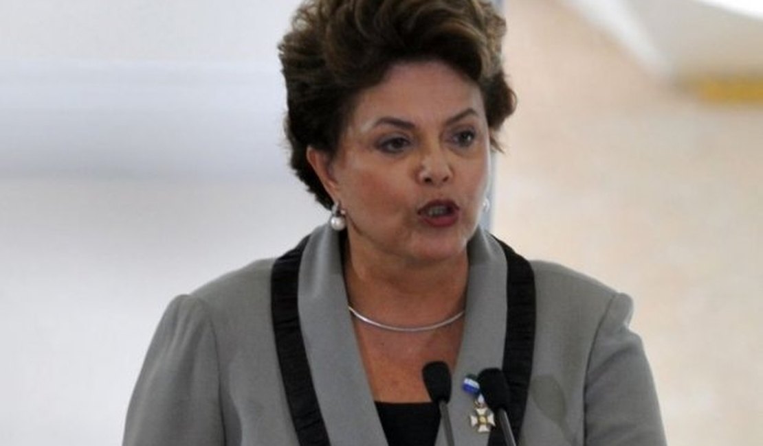 Dilma Rousseff poderá ser internada em Maceió com crise de faringite