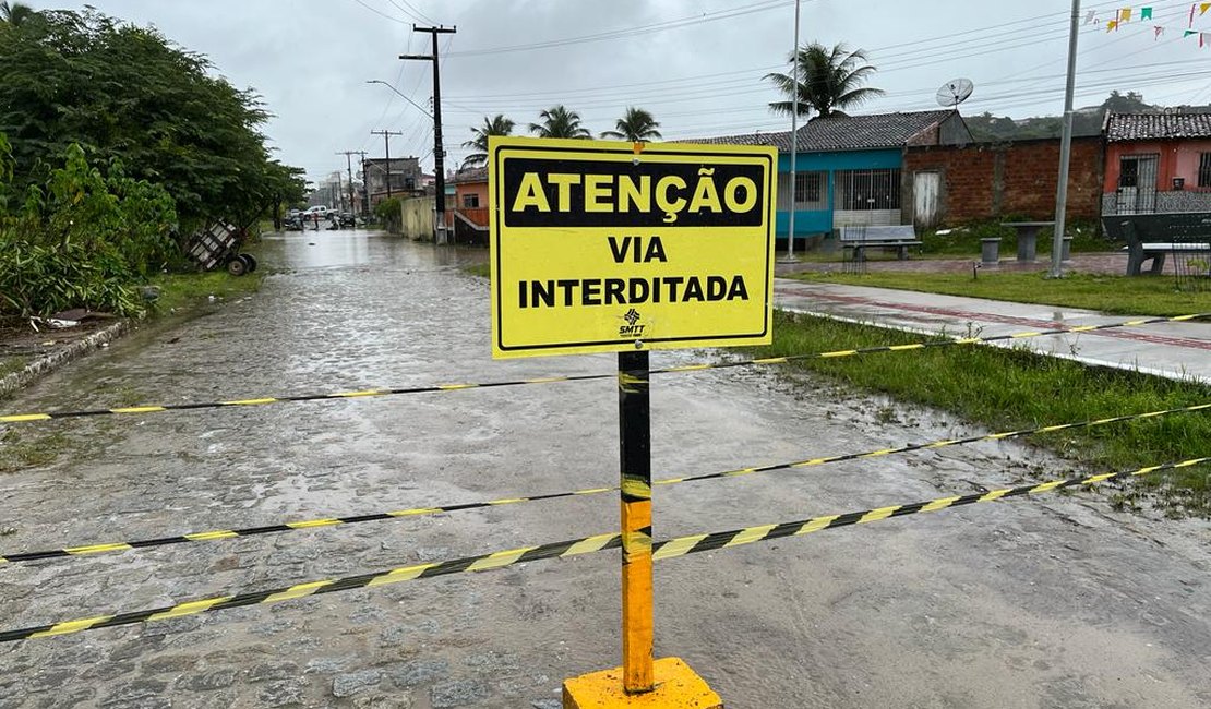SMTT Penedo informa locais de interdições e sinalizações devido às chuvas intensas