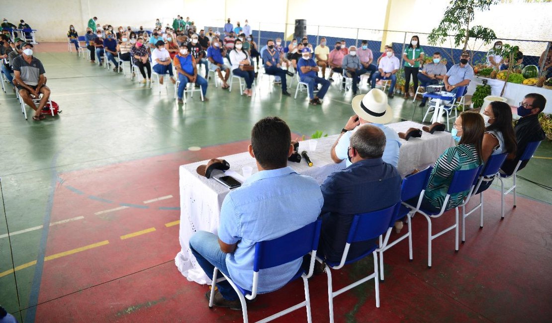 Homenagens e sorteios de prêmios marcam o Dia do Agricultor em São Sebastião