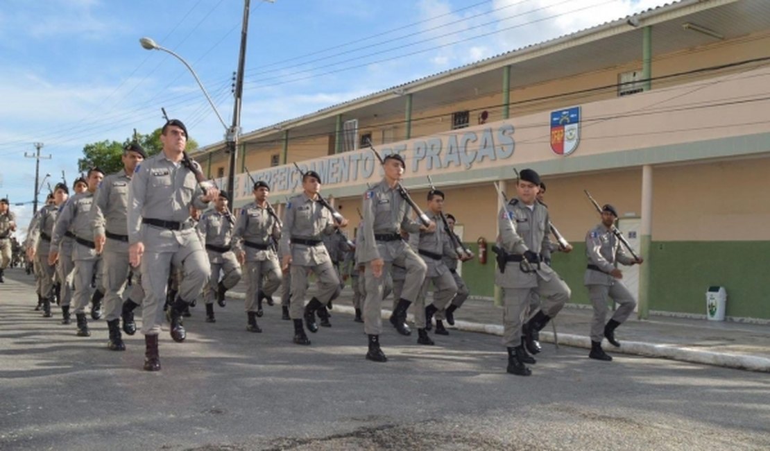 Polícia Militar orienta futuros policiais para apresentação após convocação