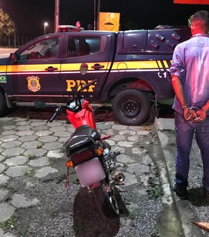 PRF prende homem e recupera motocicleta roubada na BR-104
