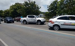 Engavetamento deixa trânsito lento em Maceió