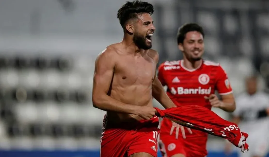 Internacional vence Olimpia pela Copa Libertadores e fica perto das oitavas