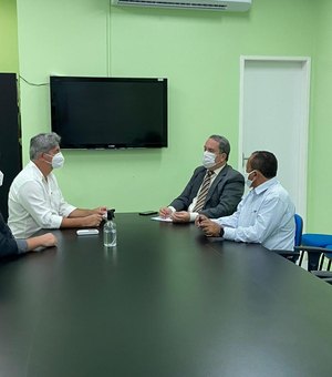 Garantia de direitos de agentes da saúde de Arapiraca é discutido entre sindicatos e procuradoria do município