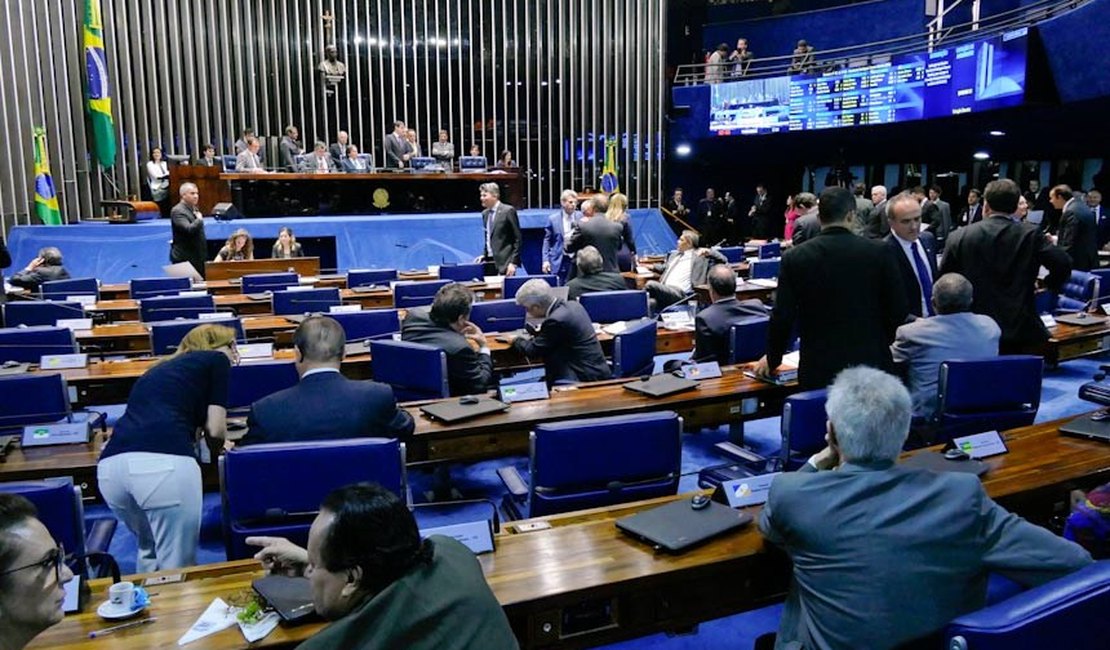 Plenário pode votar projeto que obriga preso a ressarcir gastos com prisão