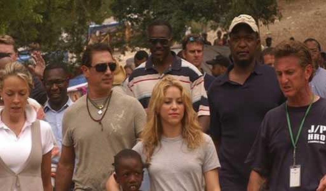 Shakira doa 15 milhões de dólares para o Haiti depois do furacão Matthew