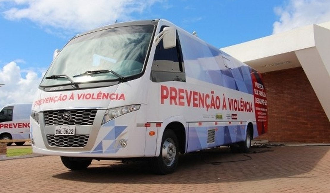 Unidades móveis facilitam entrega voluntária de armas em Alagoas