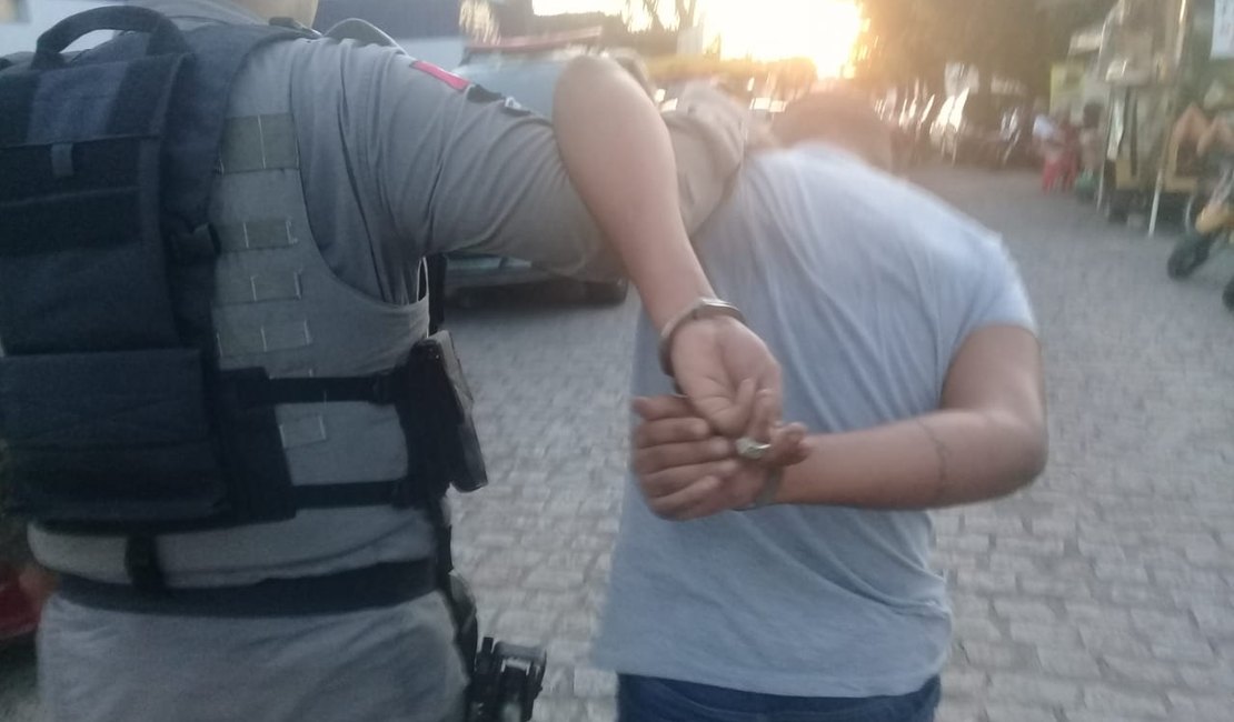 Polícia prende dois suspeitos de roubar estabelecimento no bairro Ouro Preto