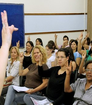 Educação lança curso gratuito de Língua Brasileira de Sinais em Alagoas