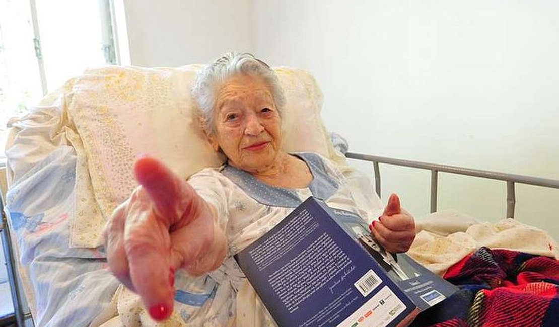 Idosa de 103 anos vence covid-19 e dengue: ''Não estou pronta para morrer''