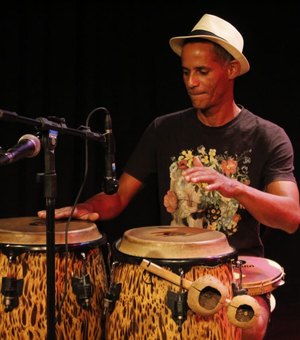 Percussionista Alagoano tem música exibida em série da Netflix