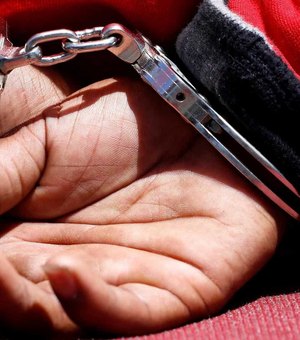 ‘Palhaço’ é detido por ameaçar transmitir HIV a clientes de lanchonete