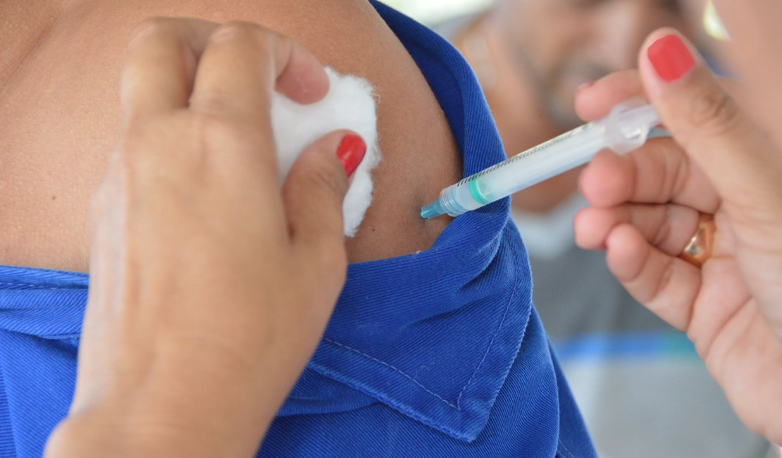Distribuição de vacinas está suspensa em Alagoas