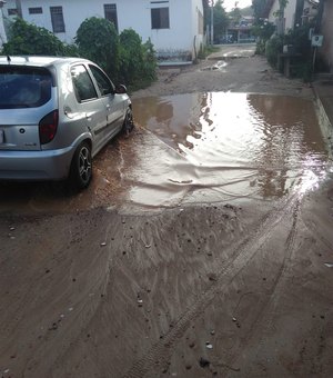 Ruas do Povoado São Bento ficam alagadas após chuvas