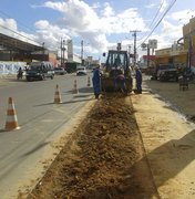 Prefeitura interrompe serviços de pavimentação asfáltica devido às chuvas em Arapiraca
